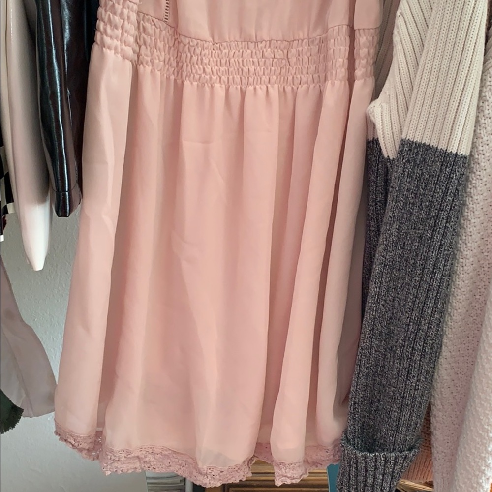 Blush Pink Vintage-Looking Dress - Picture 7 of 7